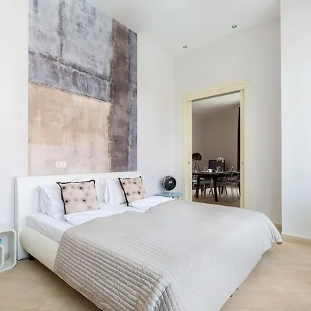 Apartment Designer Dream With Balcony At Vaci Street