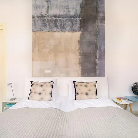 Apartment Designer Dream With Balcony At Vaci Street