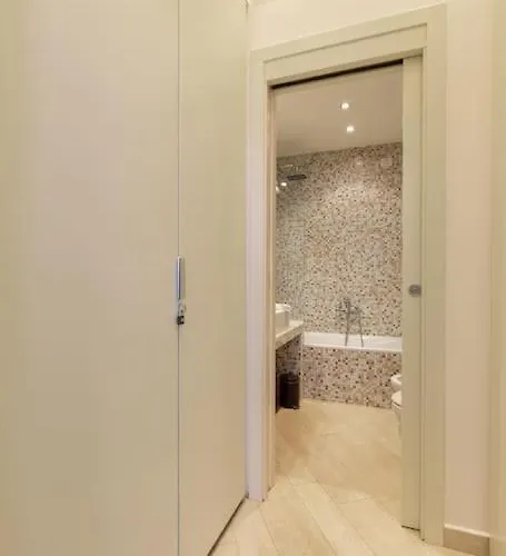 Designer Dream With Balcony At Vaci Street Appartement *